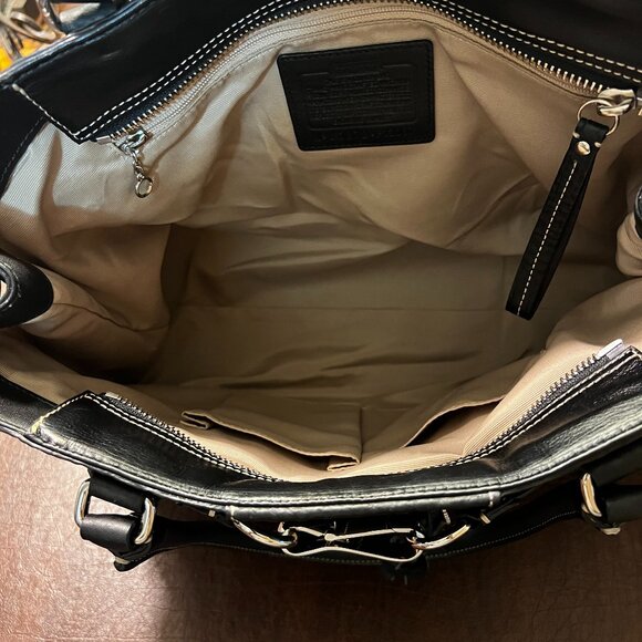 Coach Hampton Collection Black Pebbled Leather Shoulder Bag - Picture 6 of 10